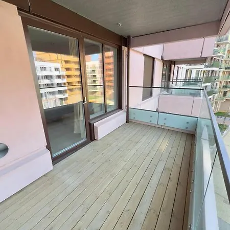 Moderne 3 Roms I Oslobukta! * 오슬로